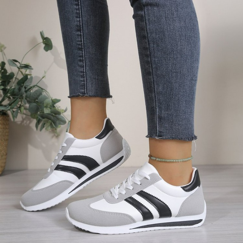 Outdoor Sports Shoes - รองเท้าผ้าใบสีขาวแฟชั่นแบบผูกเชือก น้ำหนักเบา สวมใส่สบาย เหมาะสำหรับผู้หญิง ใช้ได้หลากหลายโอกาส ทั้งเดินเล่นในบ้านและนอกบ้าน